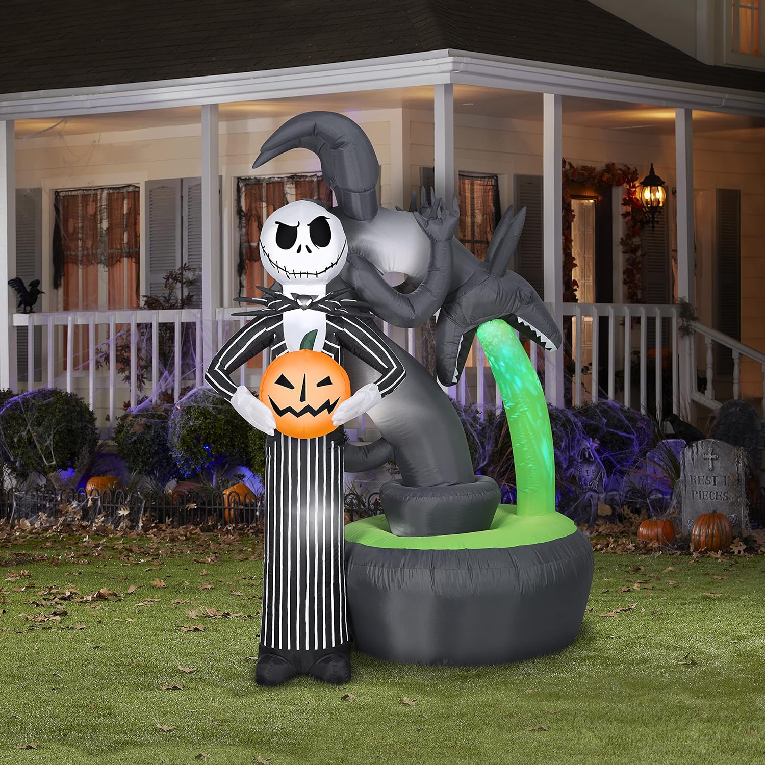 Jack Skull and Halloween Town Fountain Light Show